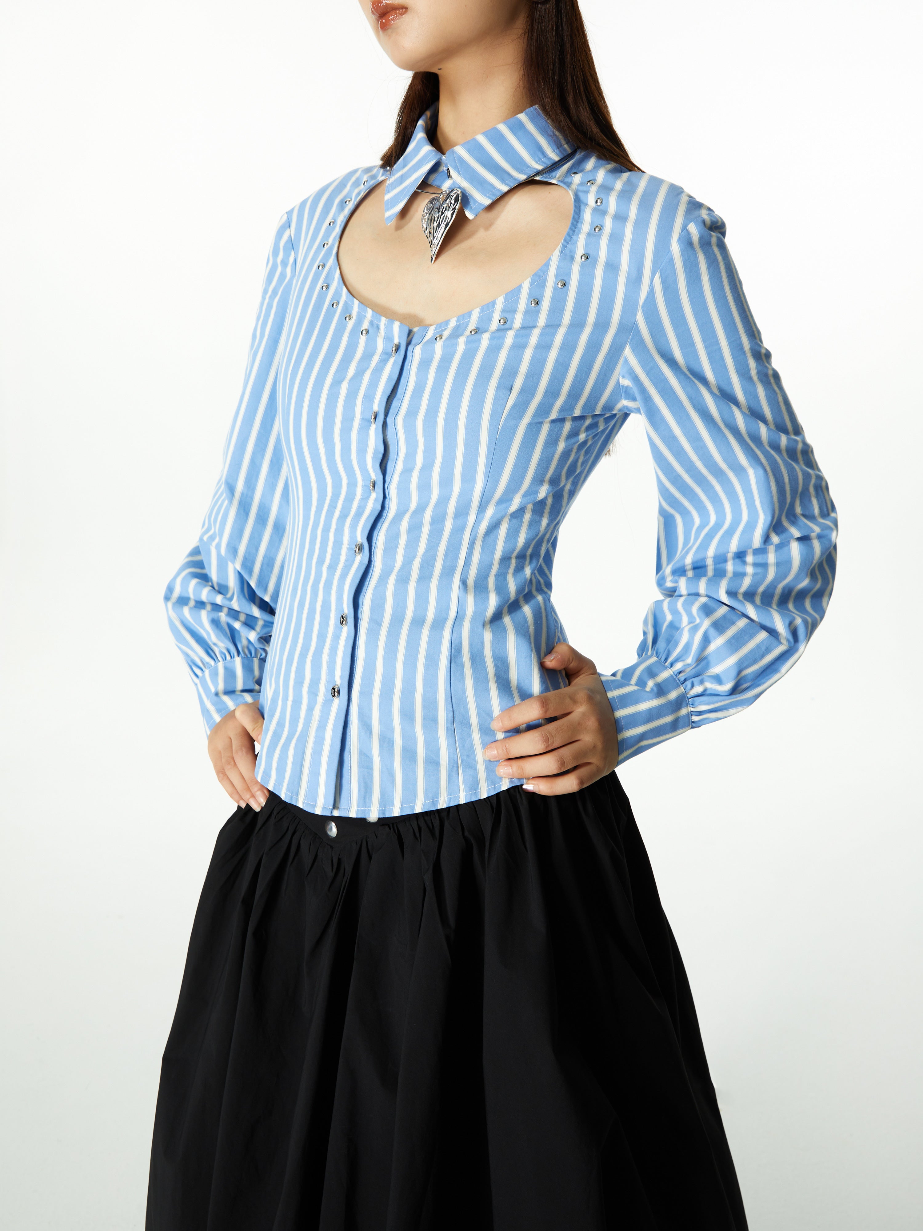 Front-Cut Stripe Balloon-Sleeve Blouse