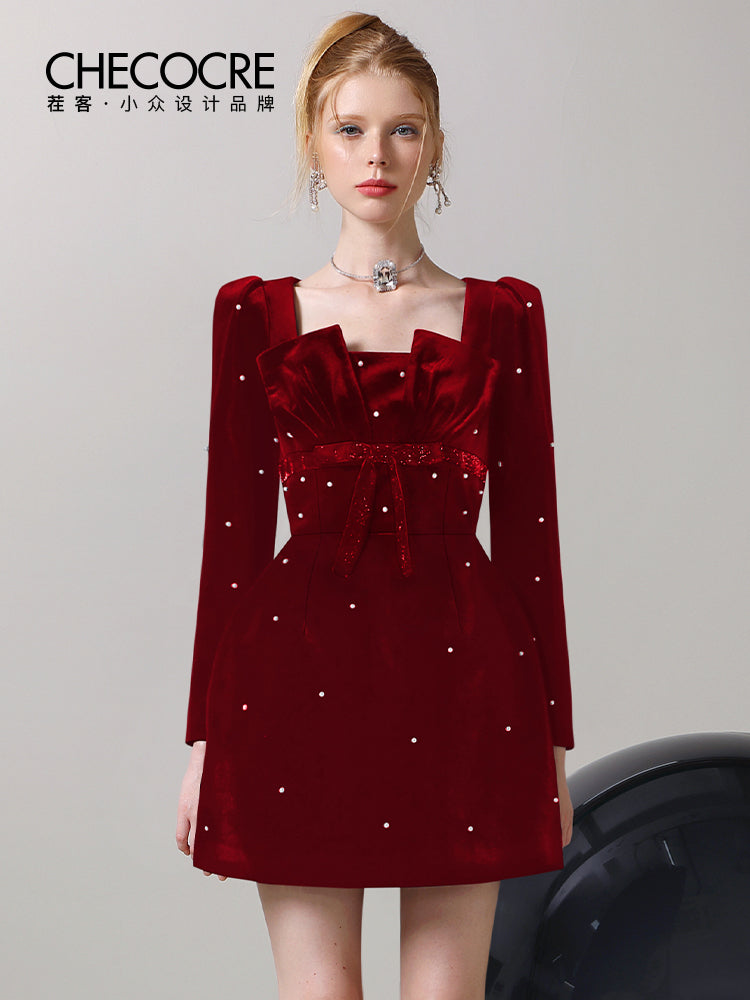 Fête Velvet Pearl Flare Magnifique robe en une seule pièce Nichi