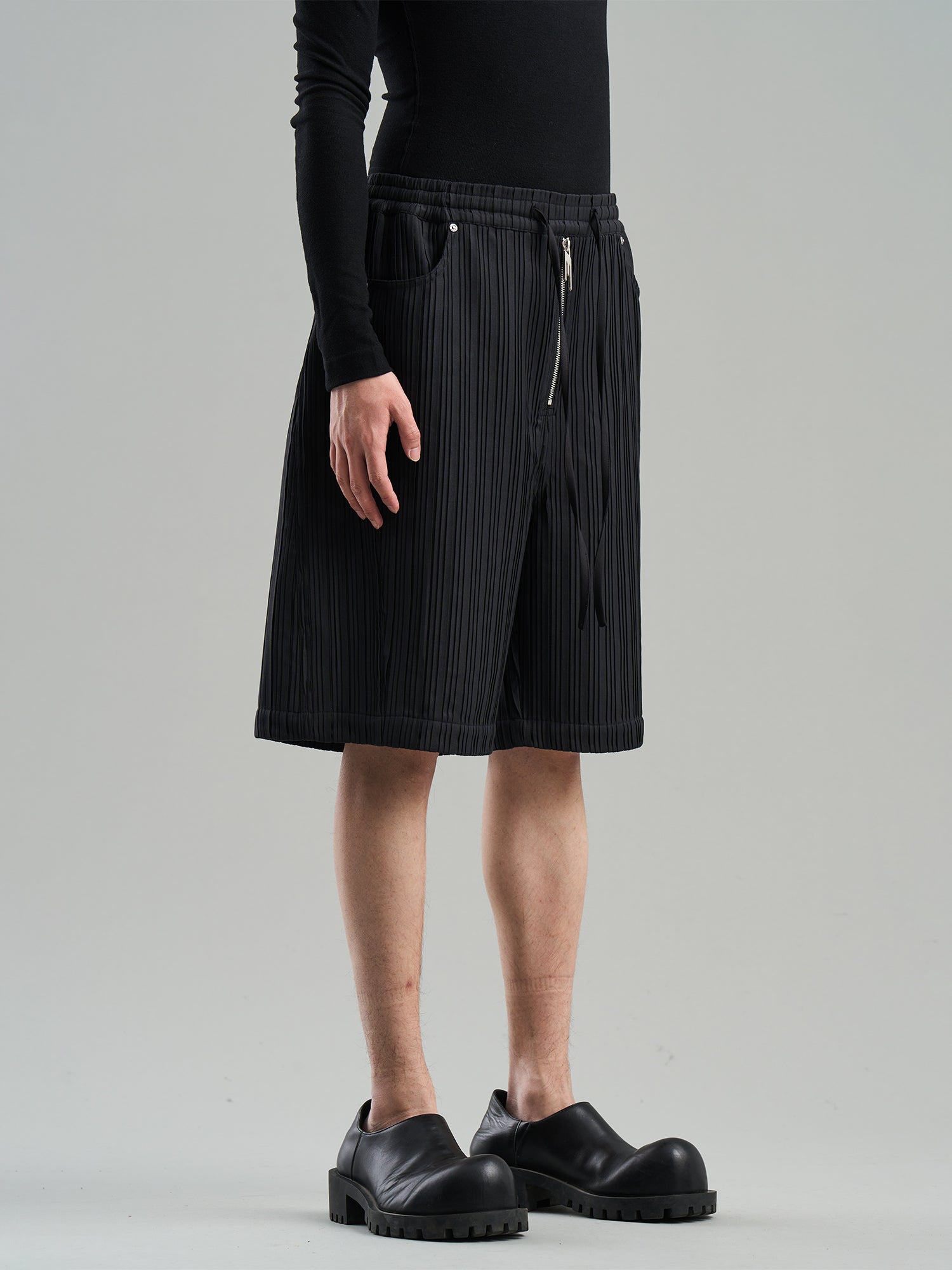 Pleats Stripe Relax Half-Ptnts