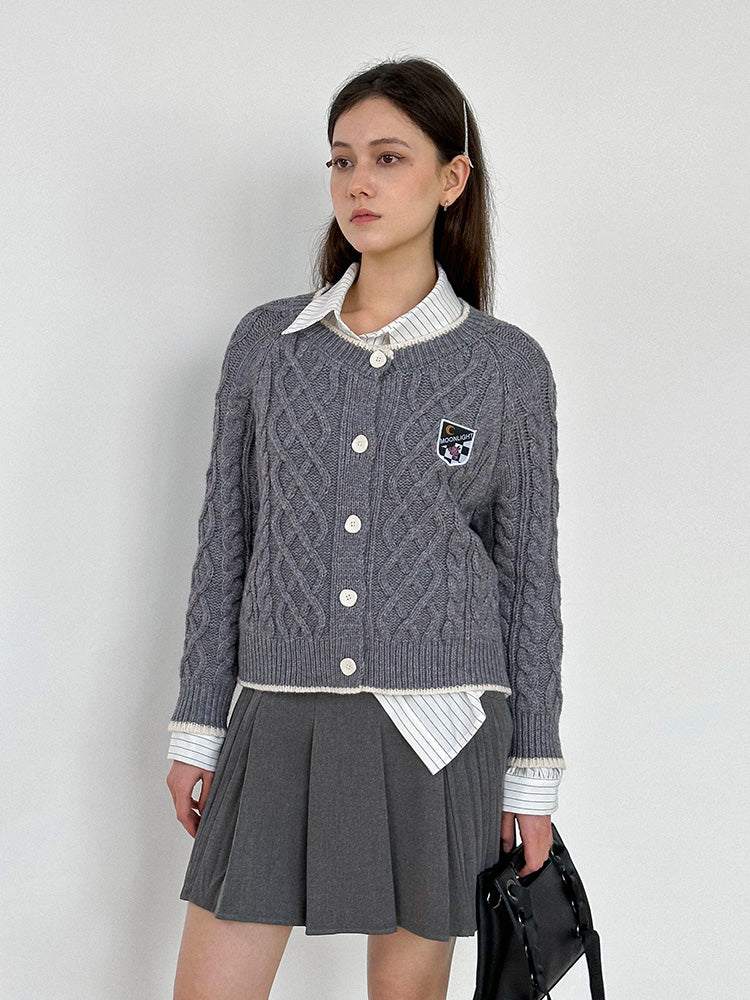 Cable-Knit Crew-Neck Simpla Patch Cardigan