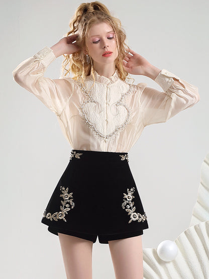 Flower Embroidery Chic Flare Short-Pants