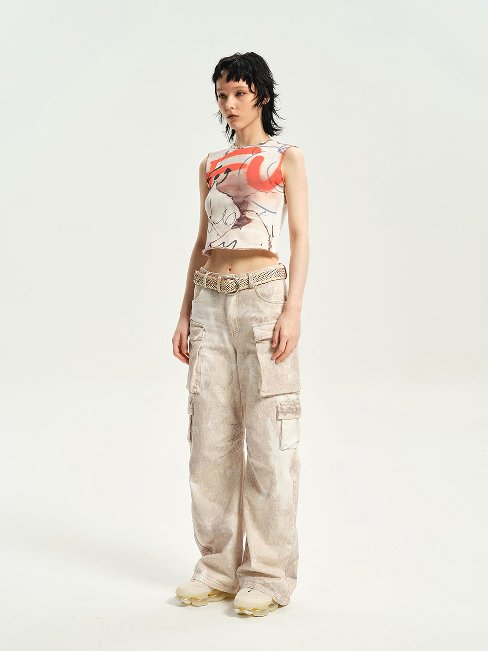 Graphic Smooth Spray Paint Sleeveless Cropped Tops