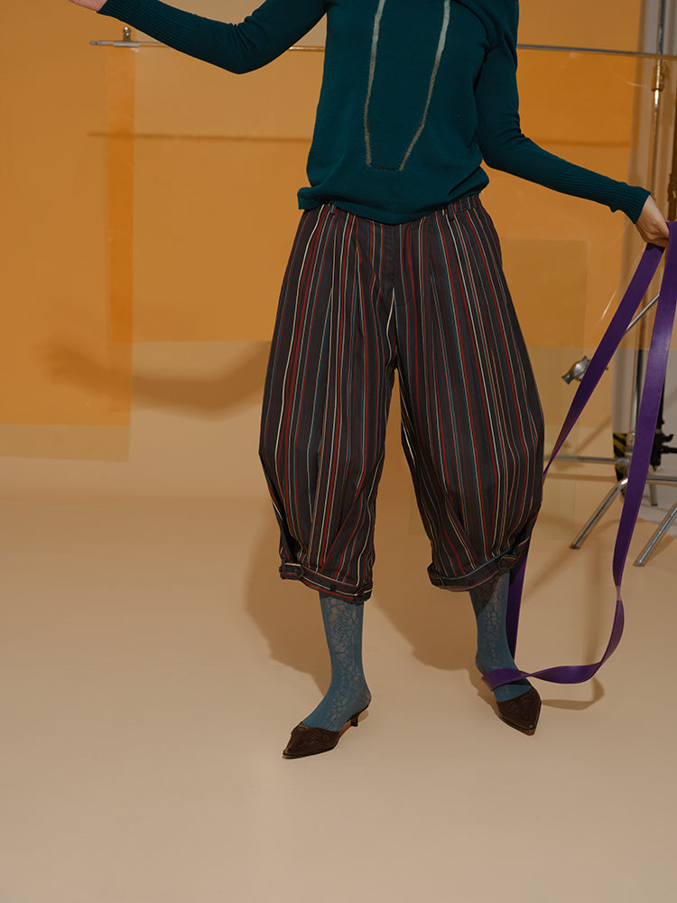 Pantalon de ballon ethnique à moitié recadré