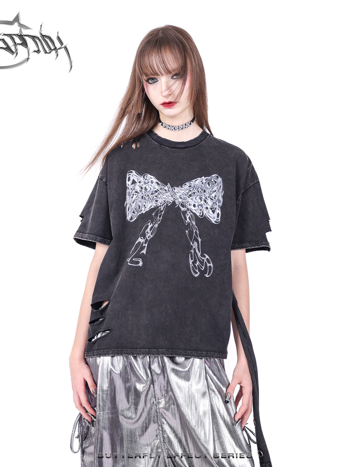 T-shirt Punk surdimensionné coupé le côté Nichi Ribbon