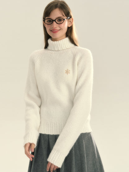 Turtle-Neck Velvet Simple Pale-Tone Knit