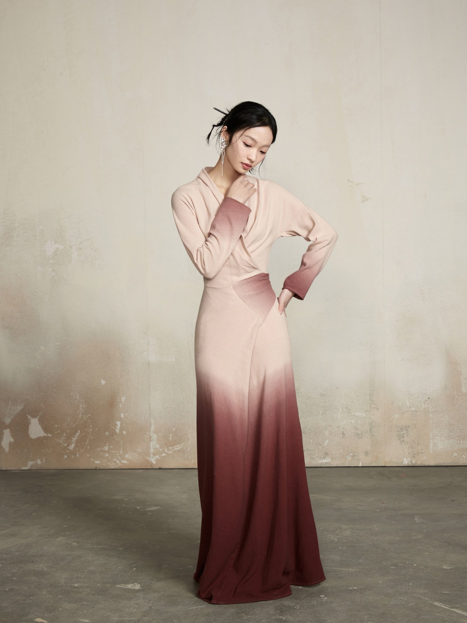 Cache-Coeur Classy Gradation Slim Elegant Long One-Piece