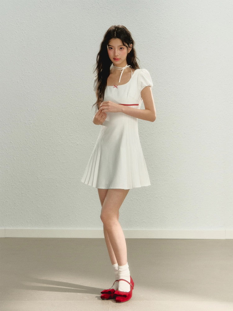 Side-Pleats Simple Flare Short Ribbon Bi-Color Dress