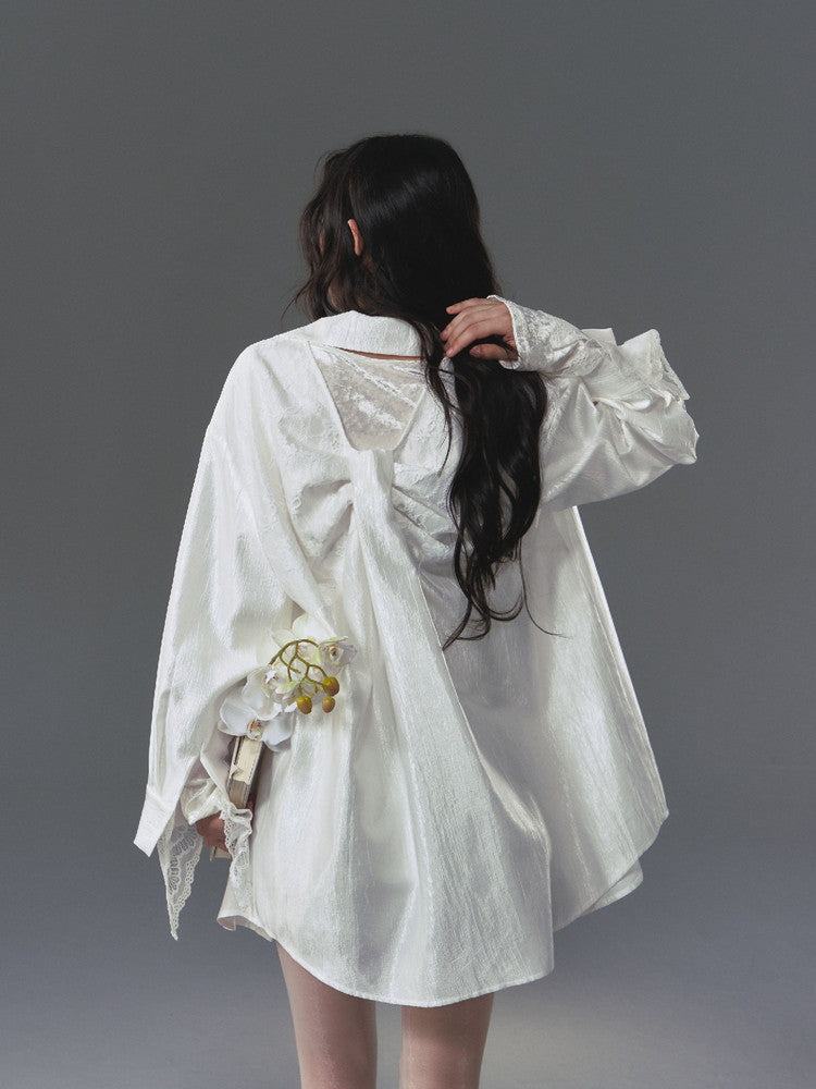 Back-Conscious Lace Oversize Luster Flower Shirt