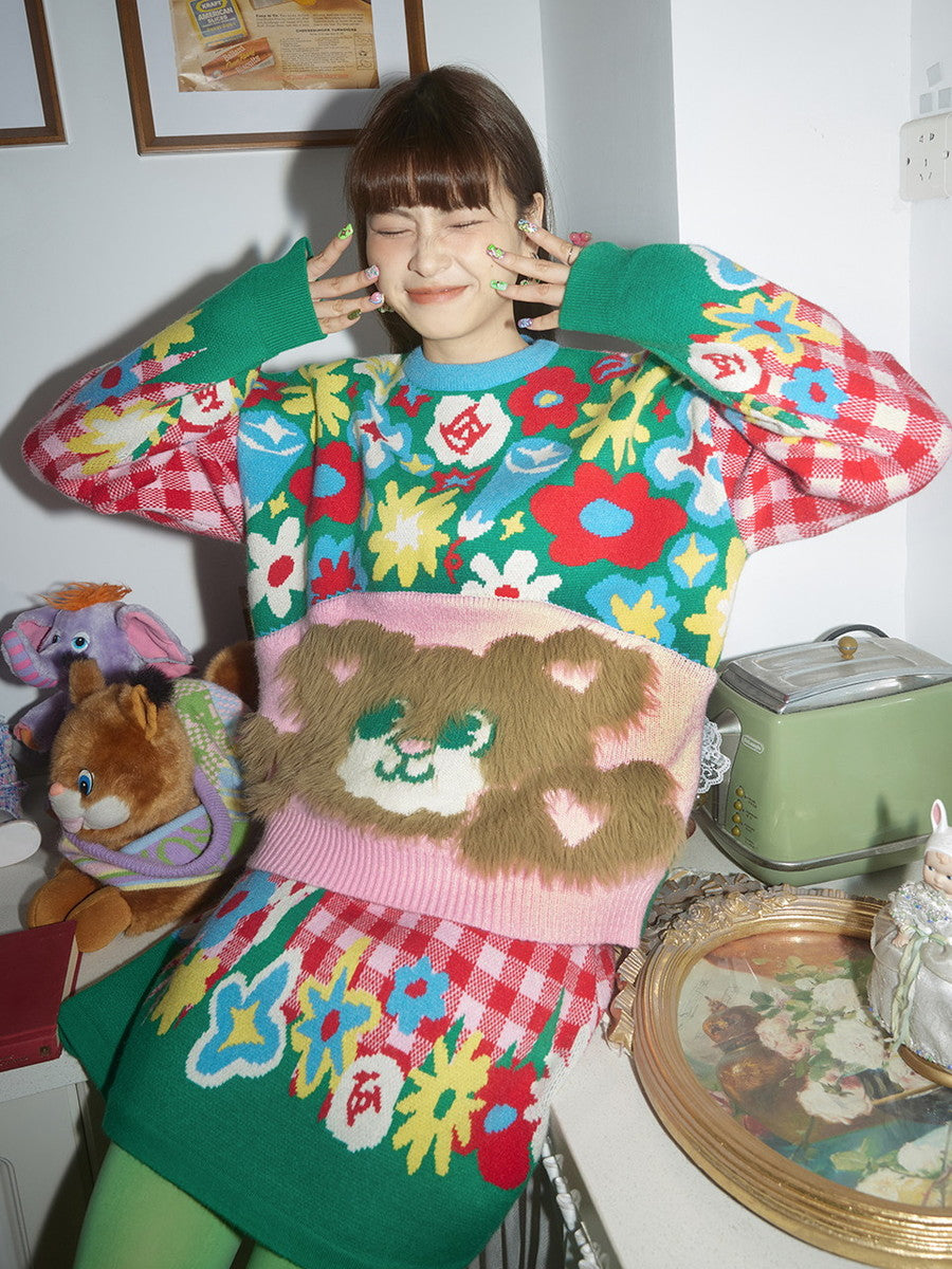 Fur Boa Bear Nichi Animal Crew-Neck Flower Fancy Knit