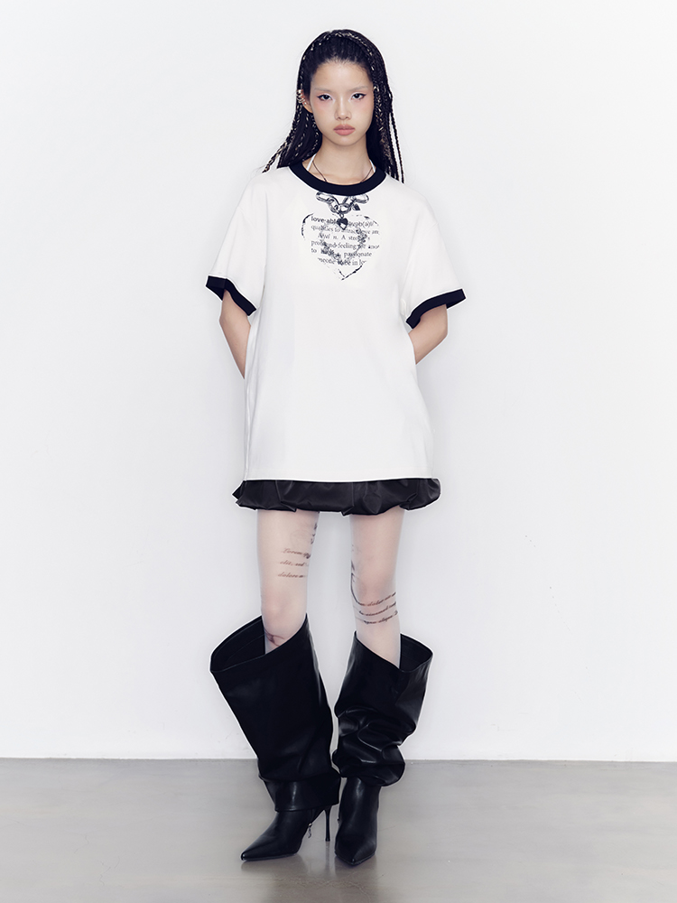 Heart Fake-Necklace Silhouette Monotone T-Shirt