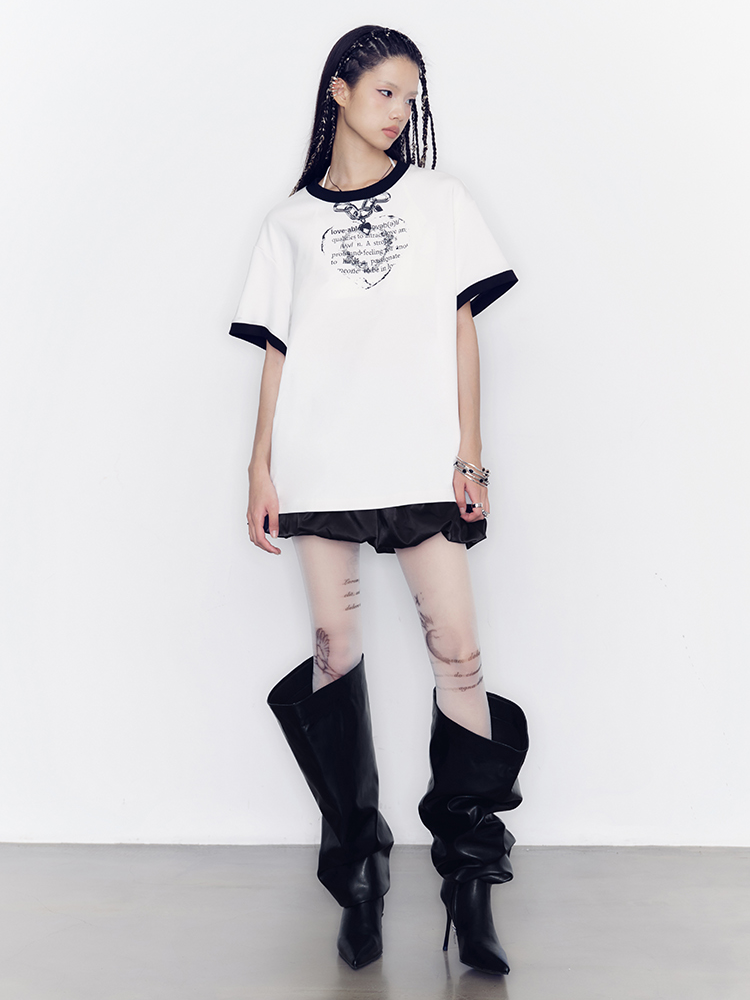 Heart Fake-Necklace Silhouette Monotone T-Shirt