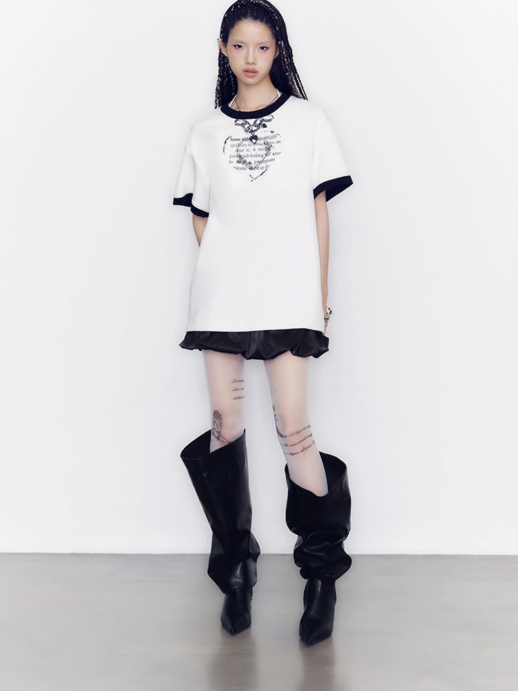 Heart Fake-Necklace Silhouette Monotone T-Shirt