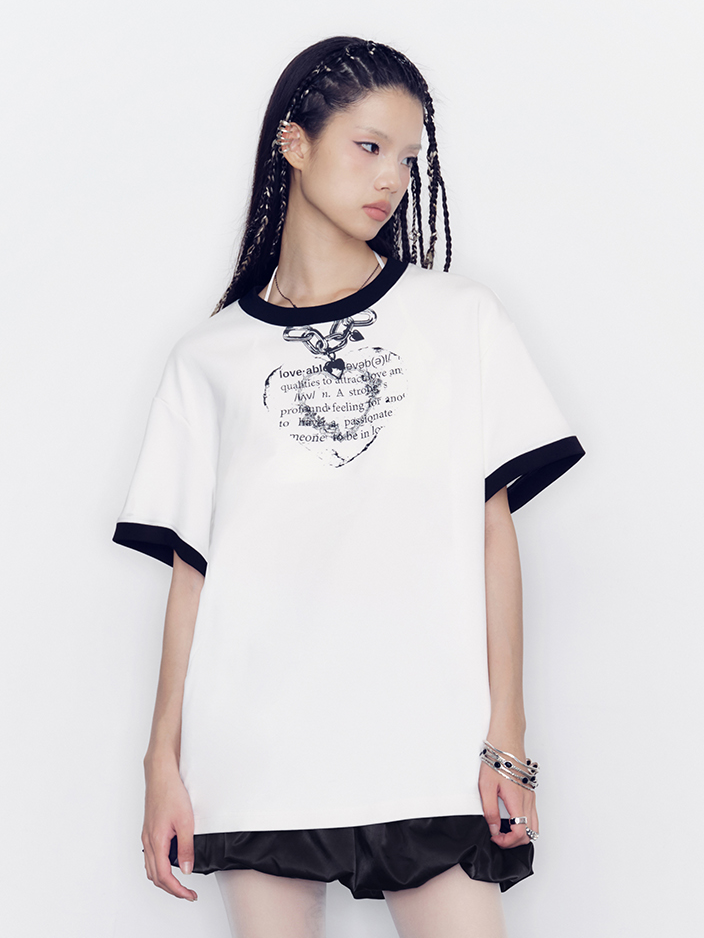 T-shirt monotone silhouette de faux-cou de coeur