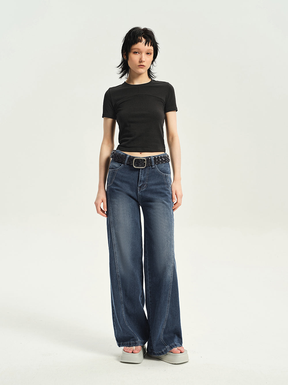 Crew-neck Cropped Plain T-shirt