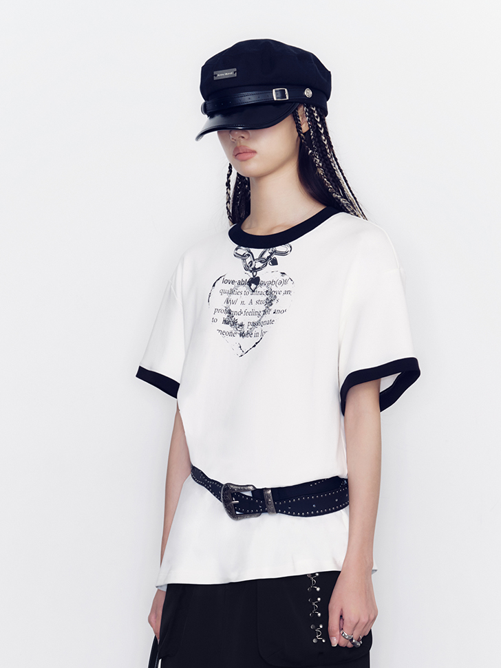 Heart Fake-Necklace Silhouette Monotone T-Shirt