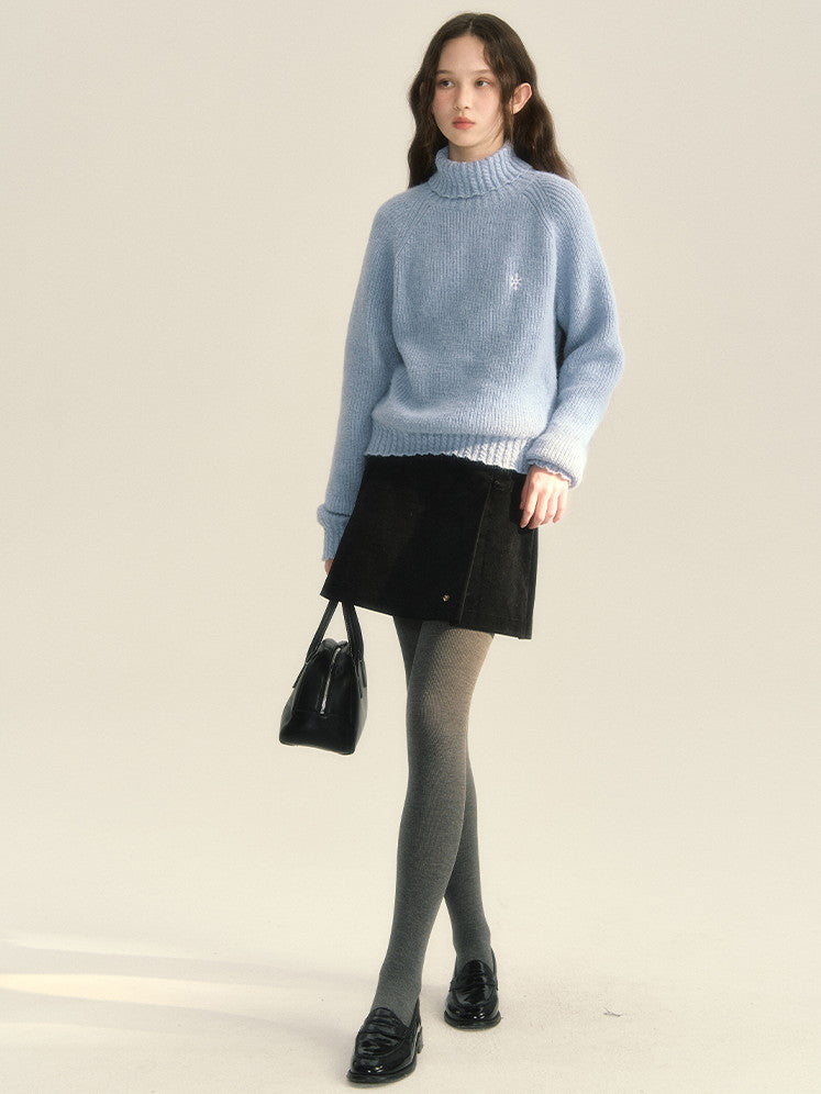 Turtle-Neck Velvet Simple Pale-Tone Knit