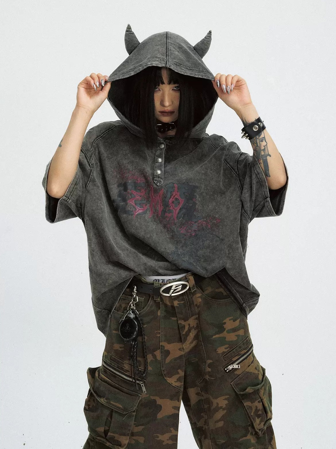 Devil Old Washed Hooded T-shirt