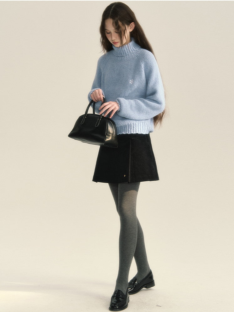 Turtle-Neck Velvet Simple Pale-Tone Knit