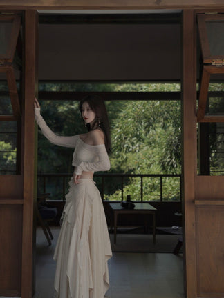 Elegant Asymmetry: One-Shoulder Dress Redefined