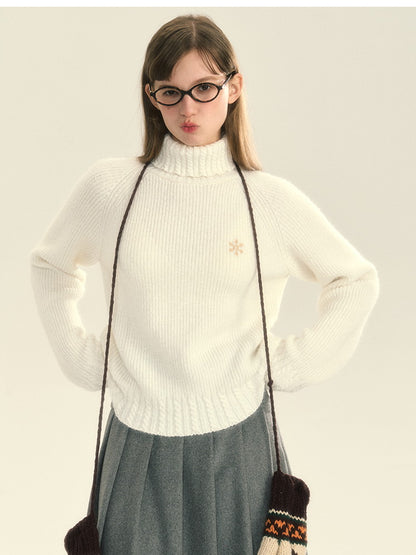 Turtle-Neck Velvet Simple Pale-Tone Knit