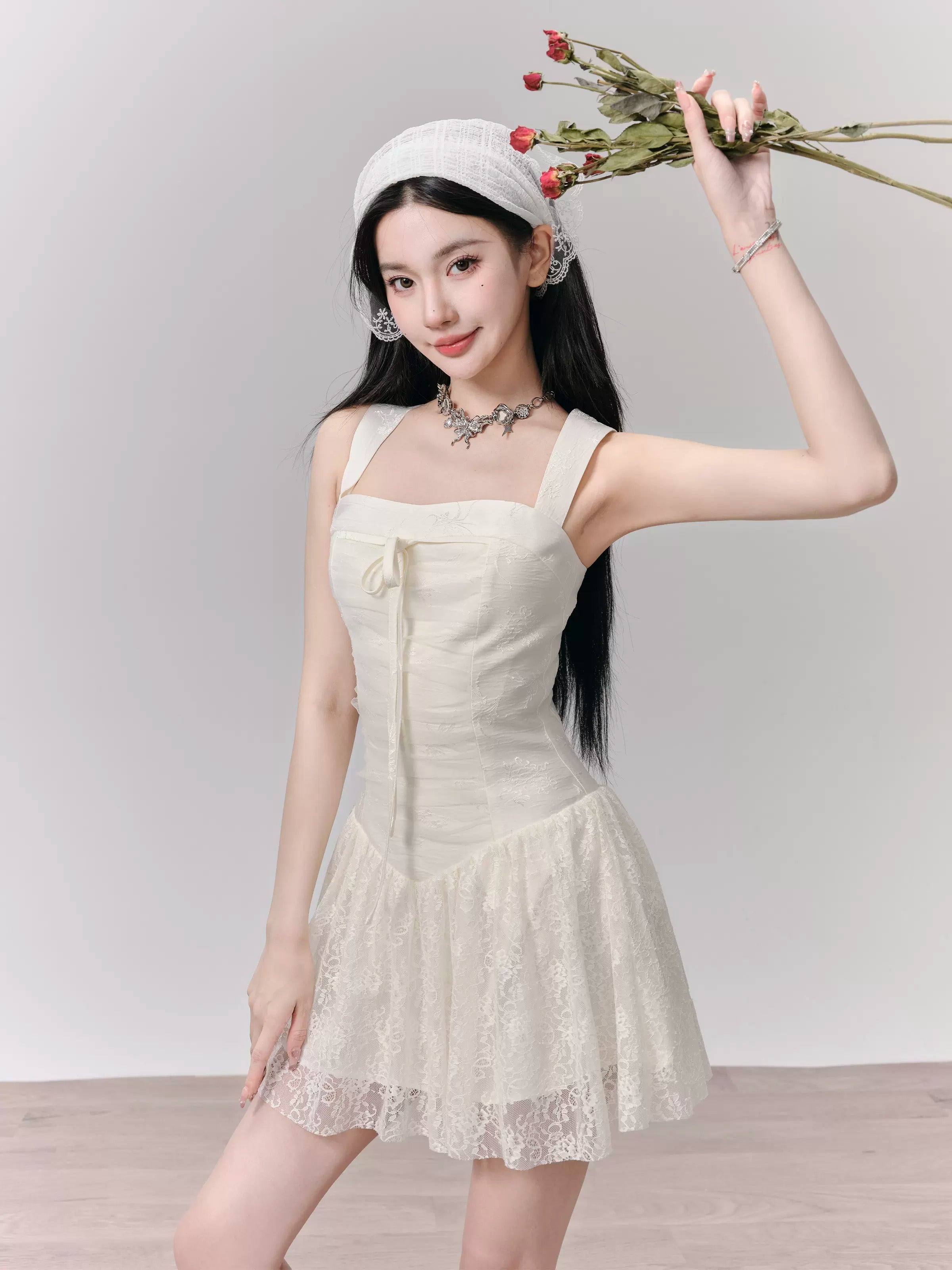 Lace Splicing Wide Shoulder Suspender Dress