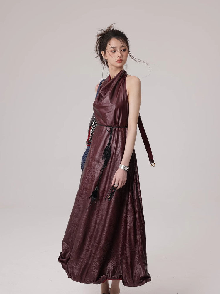 Drape Leather High-End No-Sleeve Move Flare One-Piece