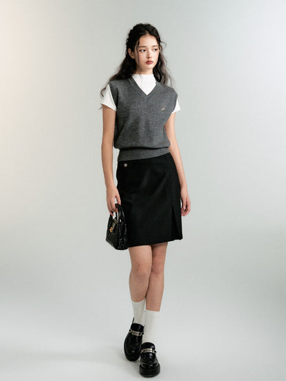 Simple Middle High-Waist Plain Skirt