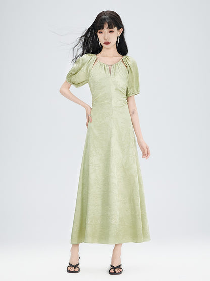 China Long Flower Embroidery Hafl-Sleeve Side-Gather Dress