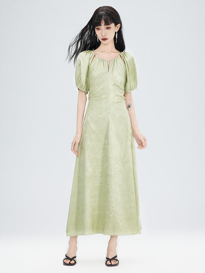 China Long Flower Embroidery Hafl-Sleeve Side-Gather Dress