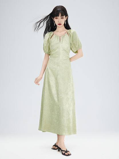 China Long Flower Embroidery Hafl-Sleeve Side-Gather Dress