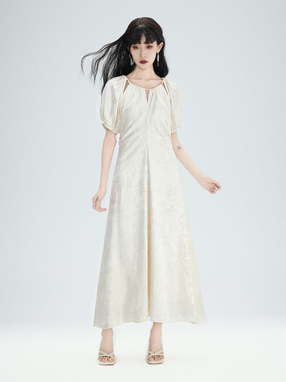 China Long Flower Embroidery Hafl-Sleeve Side-Gather Dress