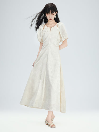 China Long Flower Embroidery Hafl-Sleeve Side-Gather Dress