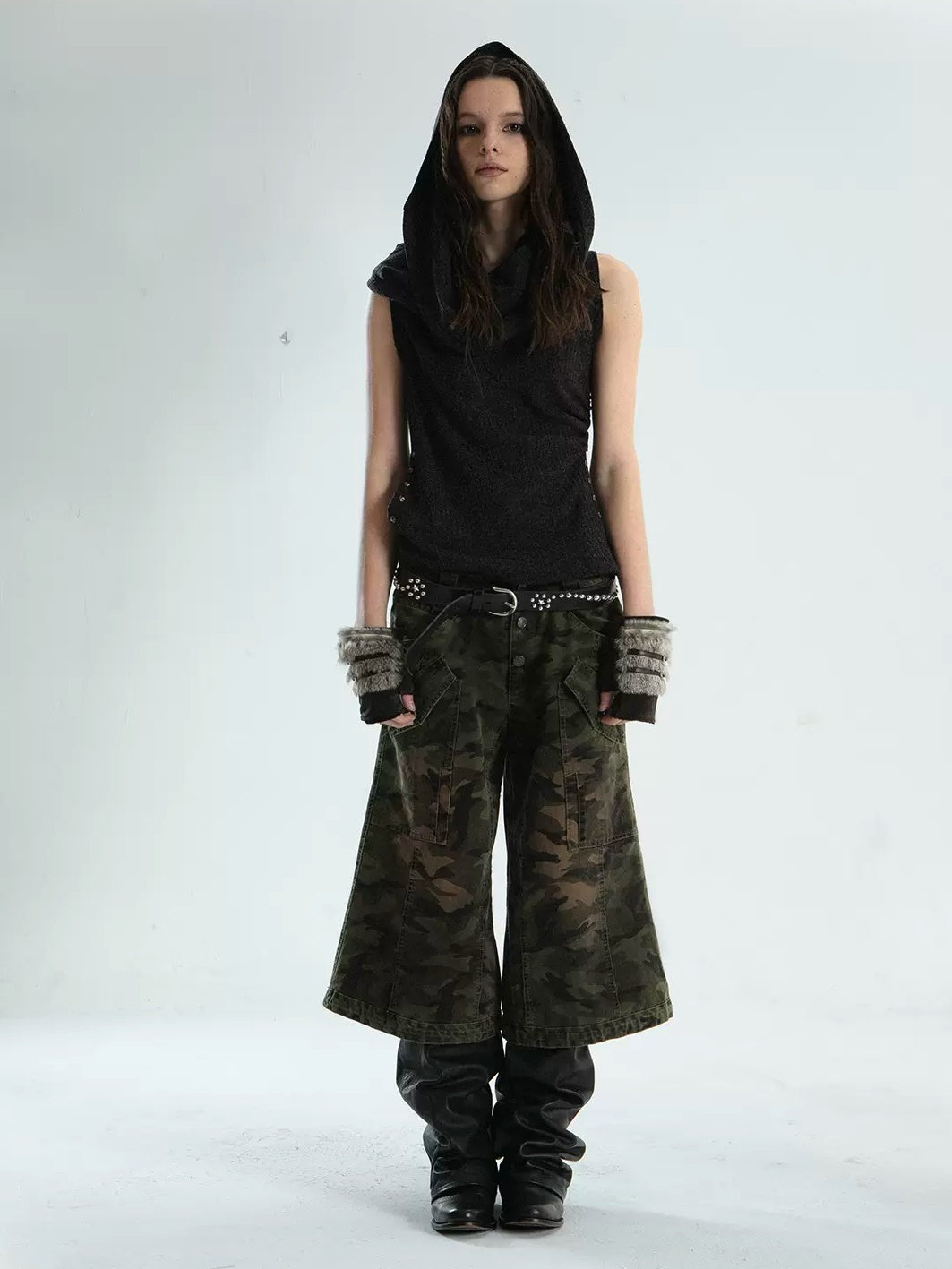 Low-Rise Loose Work Camouflage Cropped Flared Pants