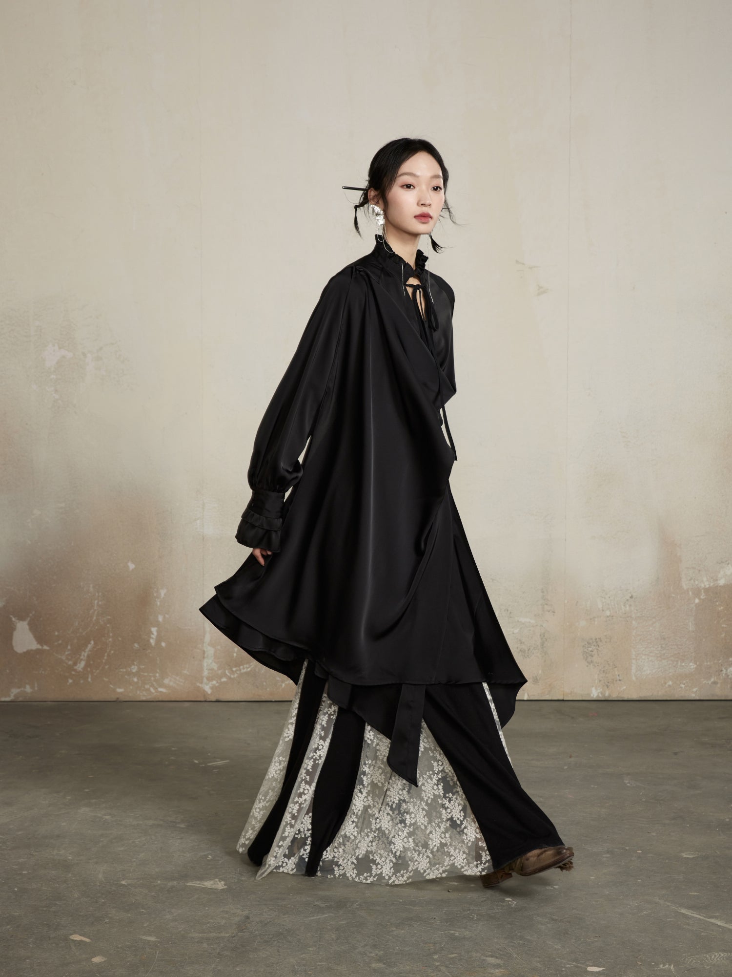 Drape Classy Nichi Oversize Thin Asymmetry Long-Shirt