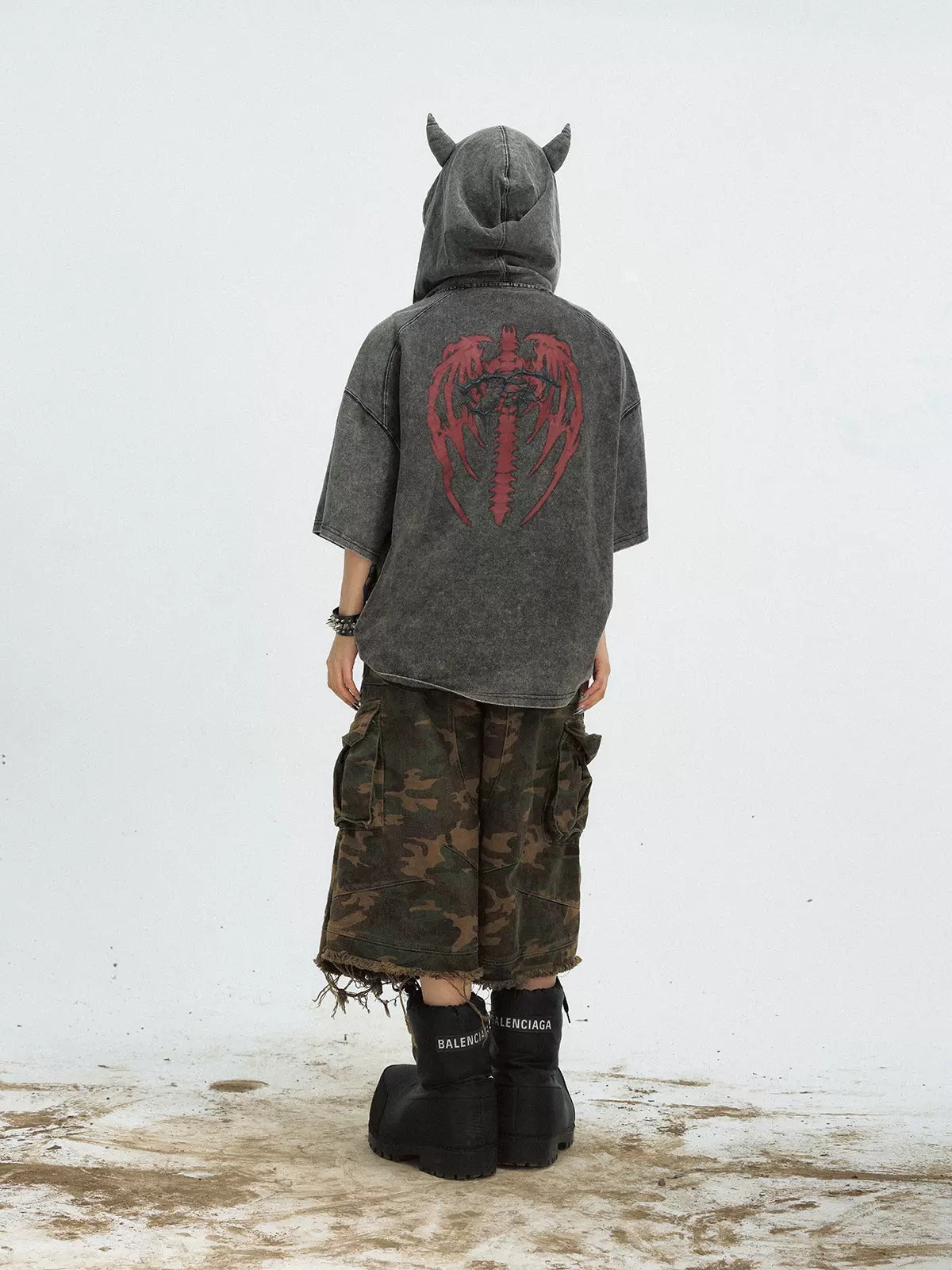 Devil Old Washed Hooded T-shirt