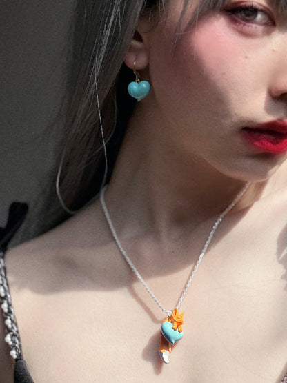 Fluorescence Fox Fancy Heart Necklace