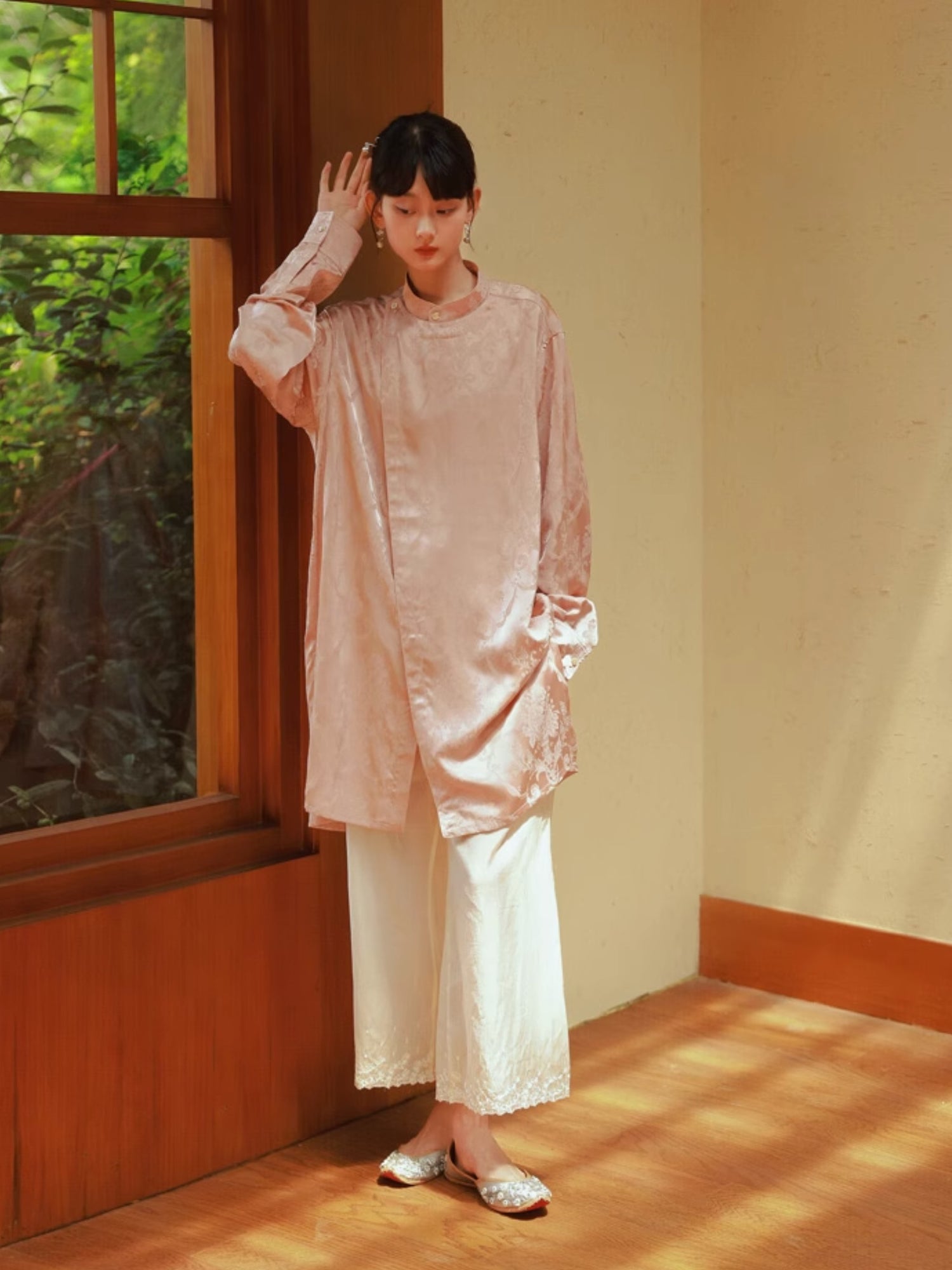 Mao-Collar China Long Loose Embroidery Tops