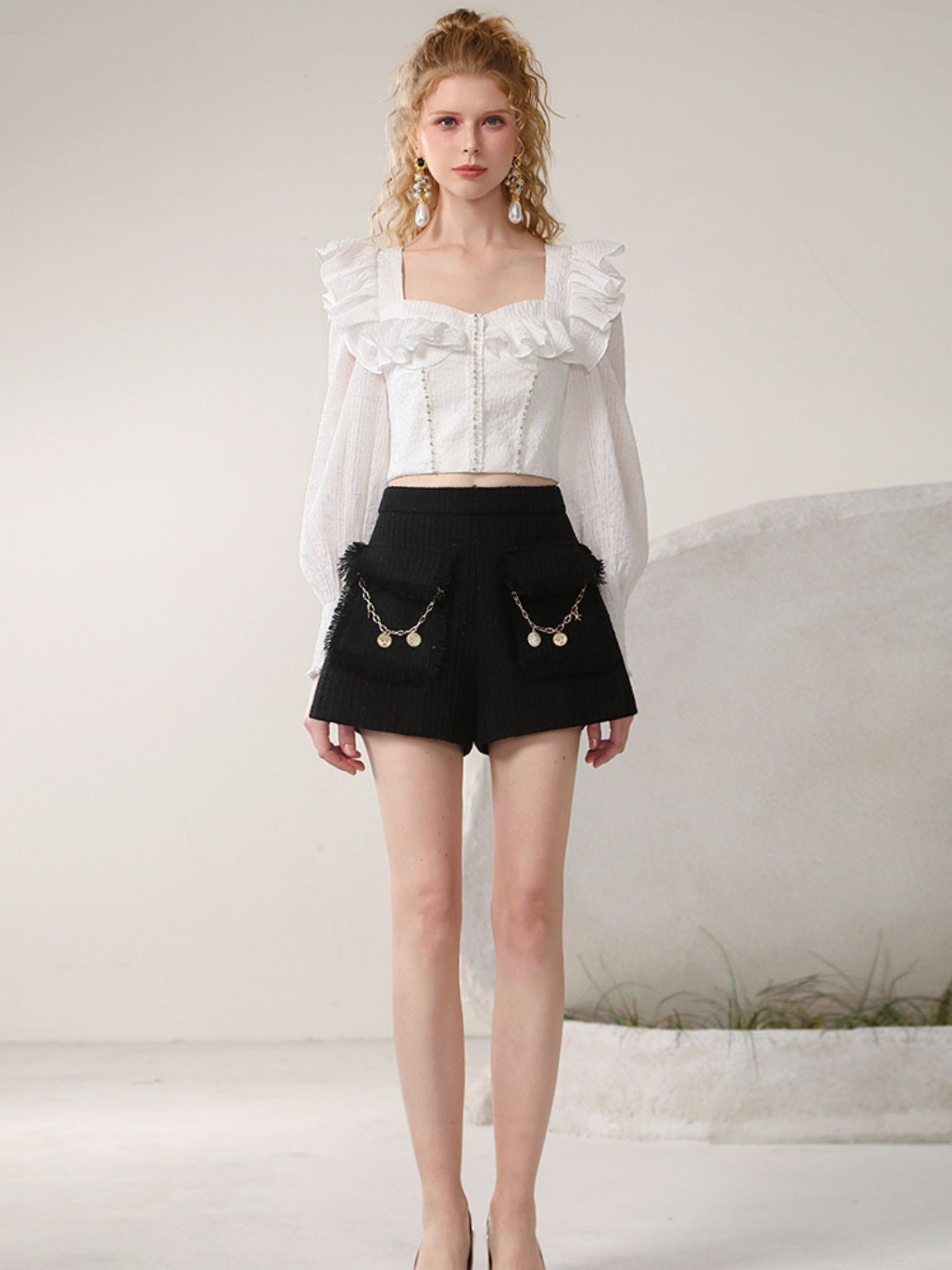 Plain Flare Chain Coin Short-Pants