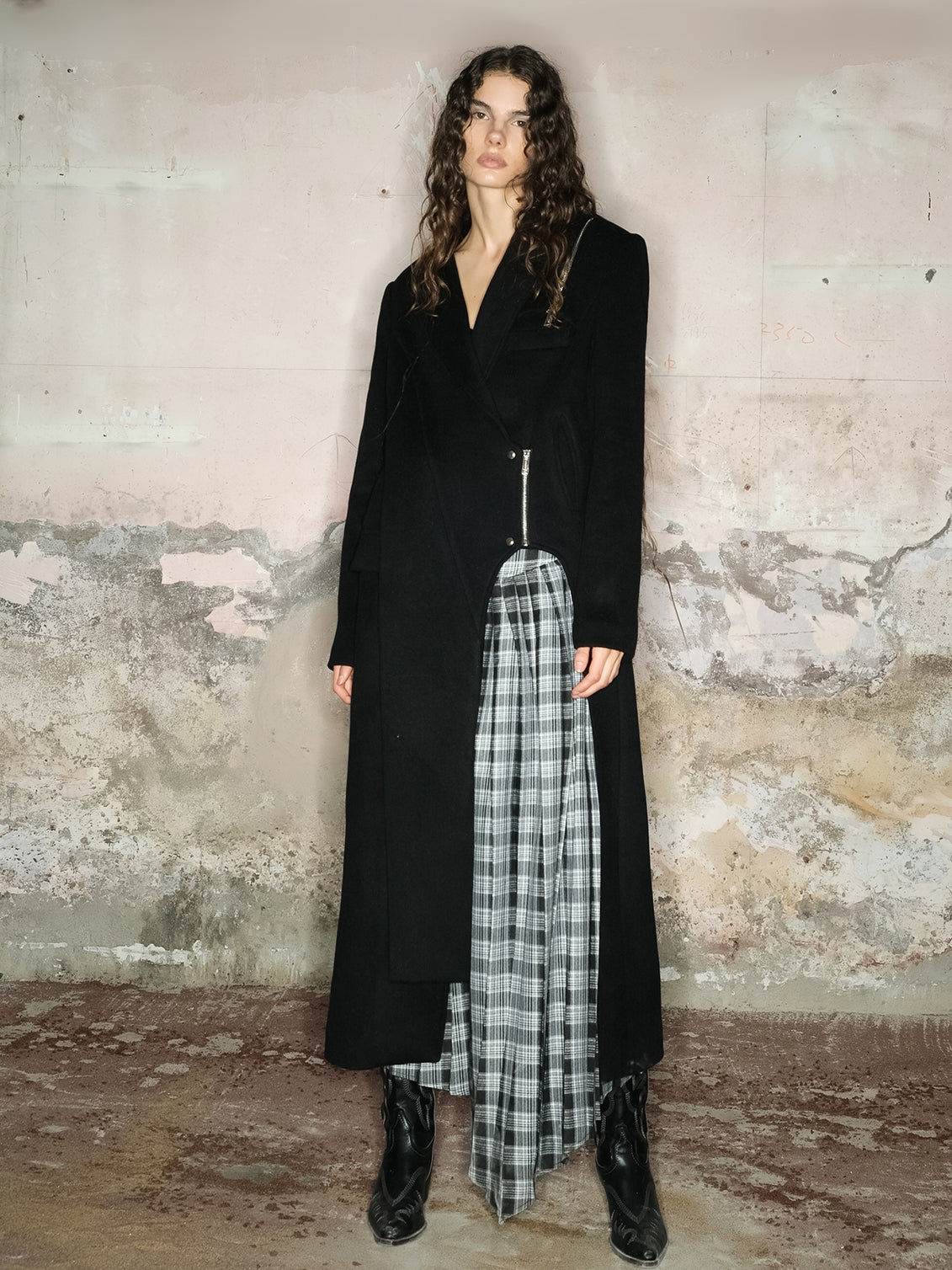 Wool Nichi Asymmetry Long-Coat