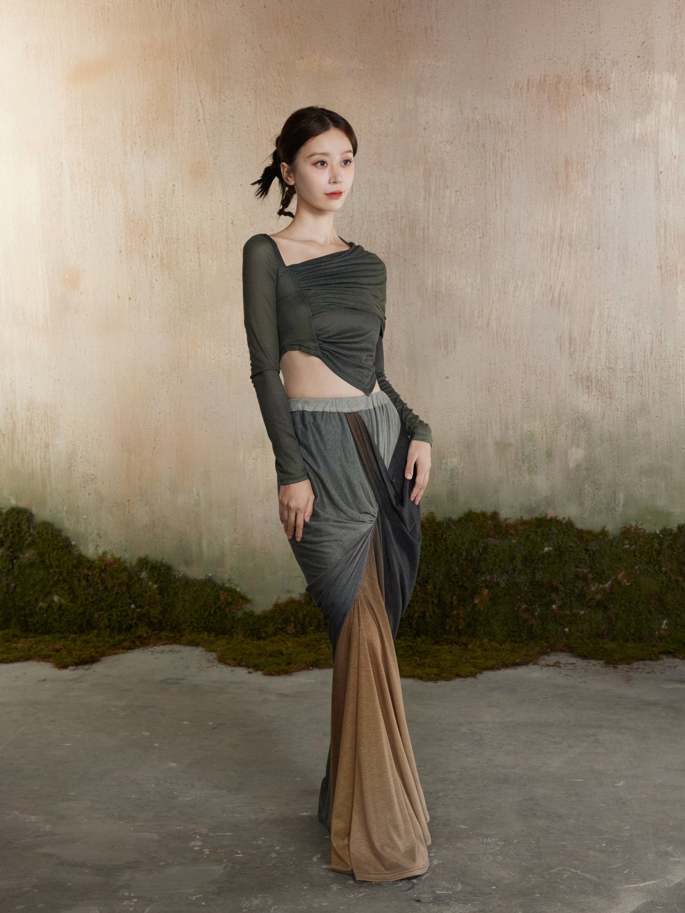 One-Shoulder Asymmetry Nichi Plain Cropped Knit