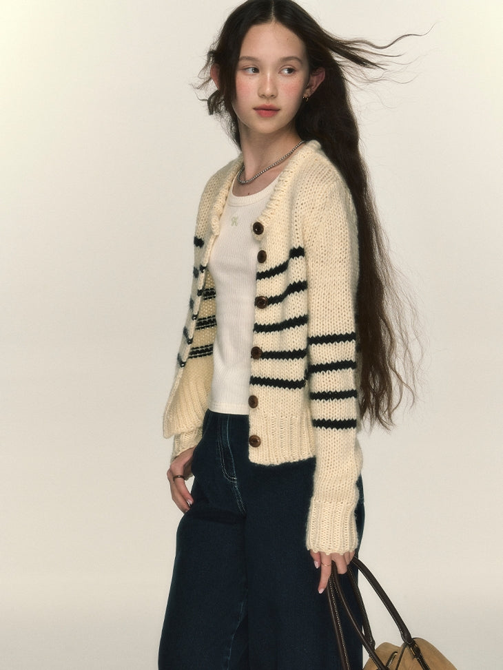 Border Natural Round-Neck Knit Cardigan