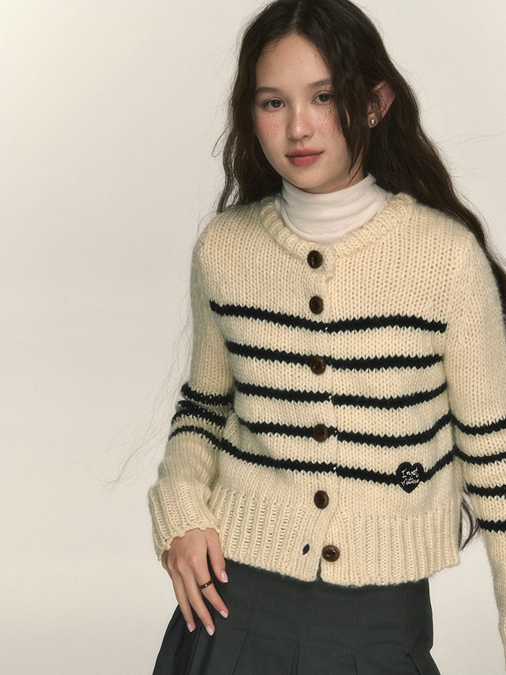 Border Natural Round-Neck Knit Cardigan