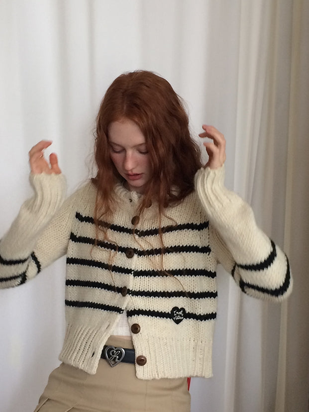 Border Natural Round-Neck Knit Cardigan