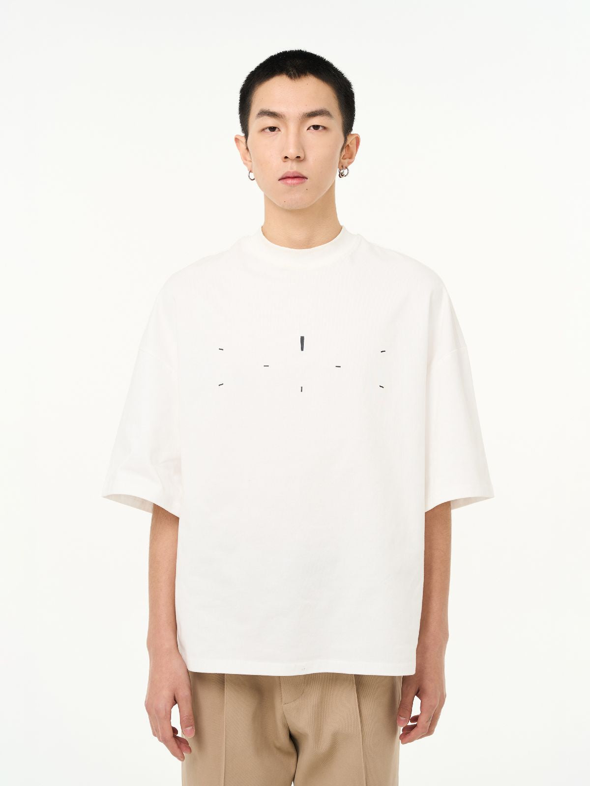 Simple Nichi Modern Crew-Neck T-Shirt