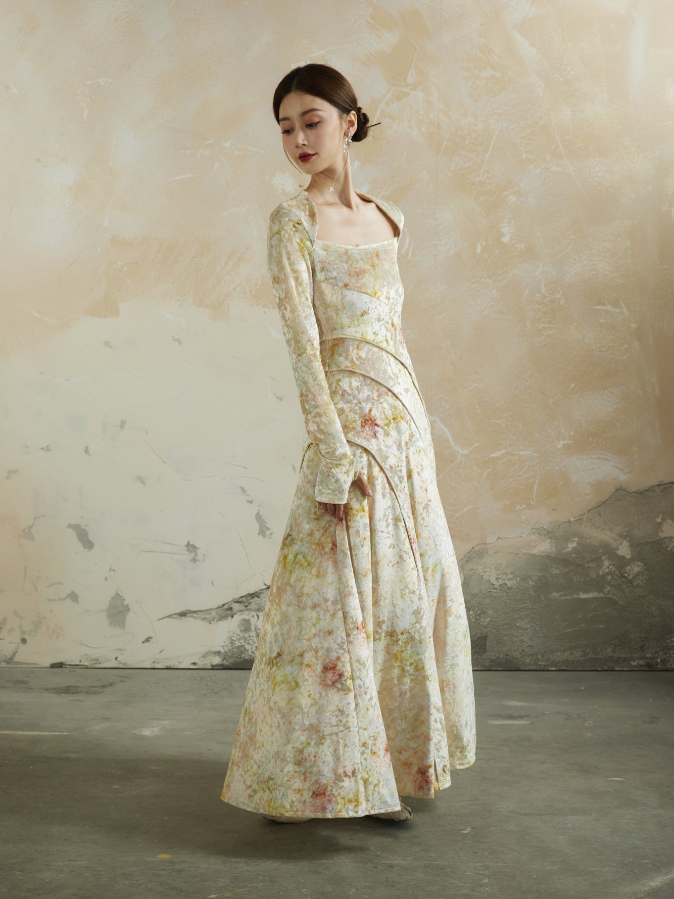 Gradation Flower Elegant Flare Nichi High-End One-Piece