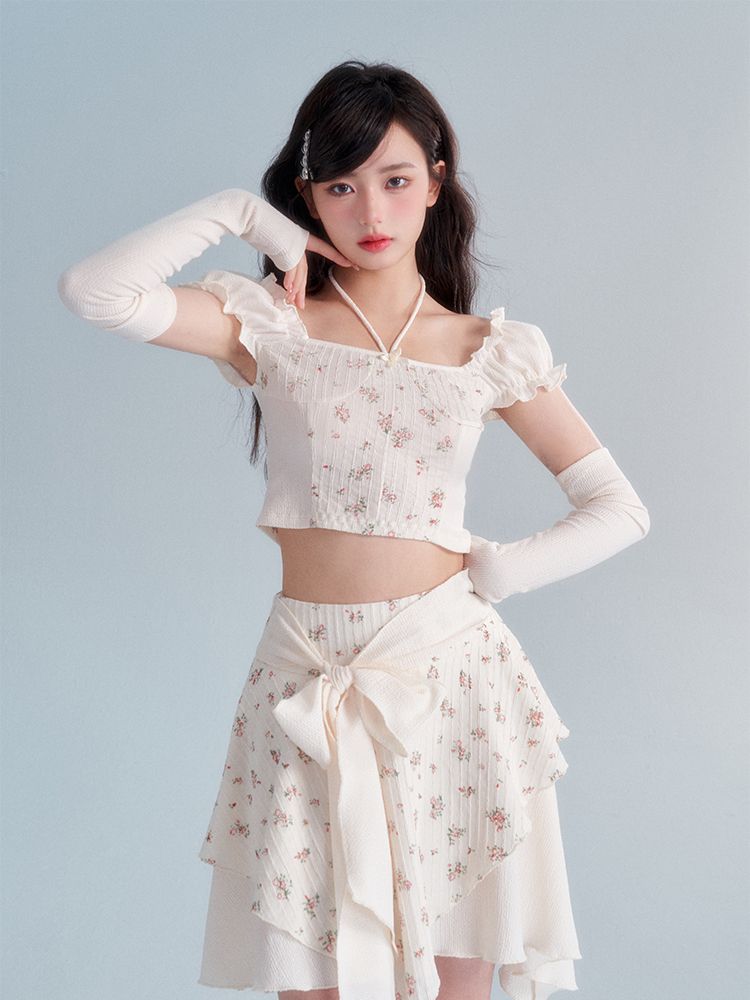 Glove Flower Cropped Fit Frill Ribbon Asymmetry Tops＆Skirt