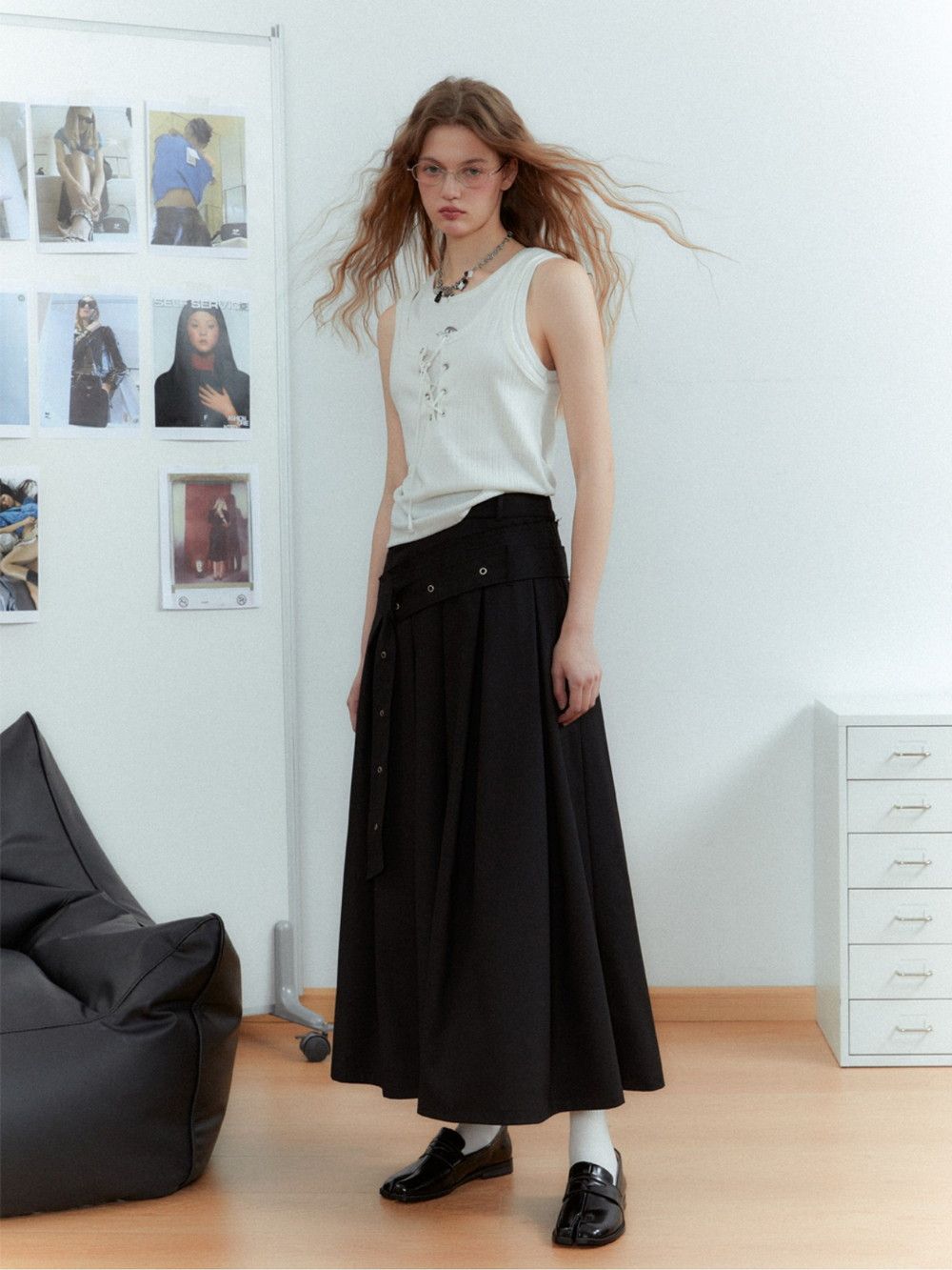 Plain PLEATS SIMPLE FLARE LONG-SKIRT