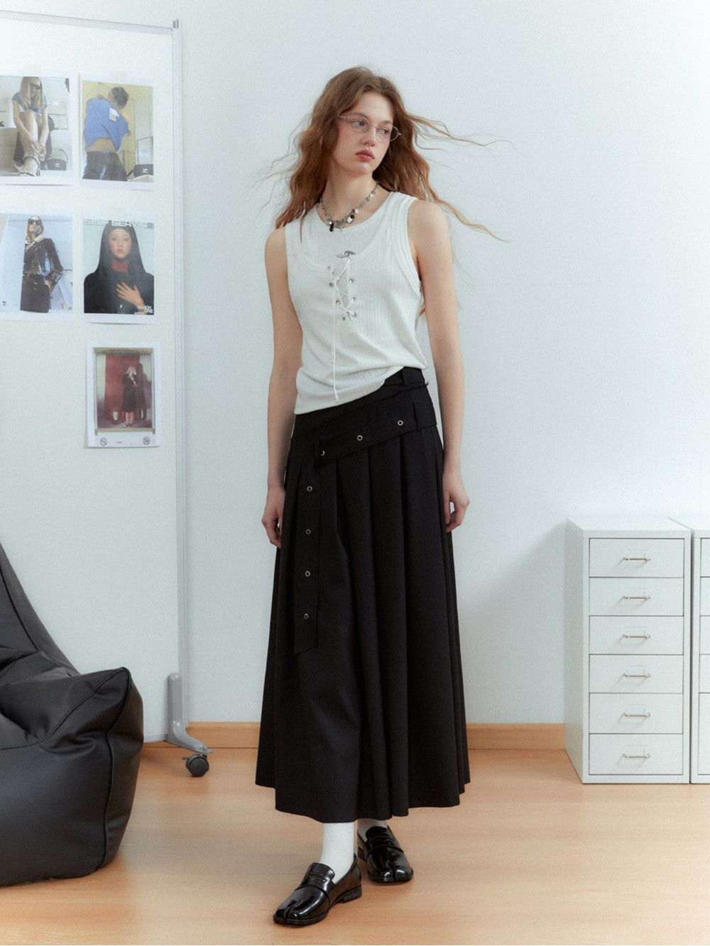 Plain PLEATS SIMPLE FLARE LONG-SKIRT