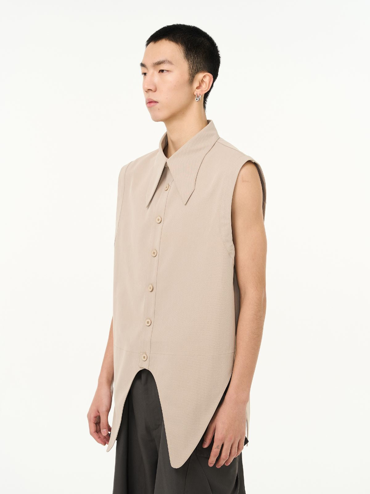 Sleeveless Long-Collar Nichi Shirt