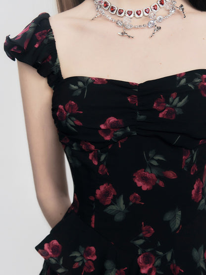 Robe de sangle de poitrine de ceinture à floral rose